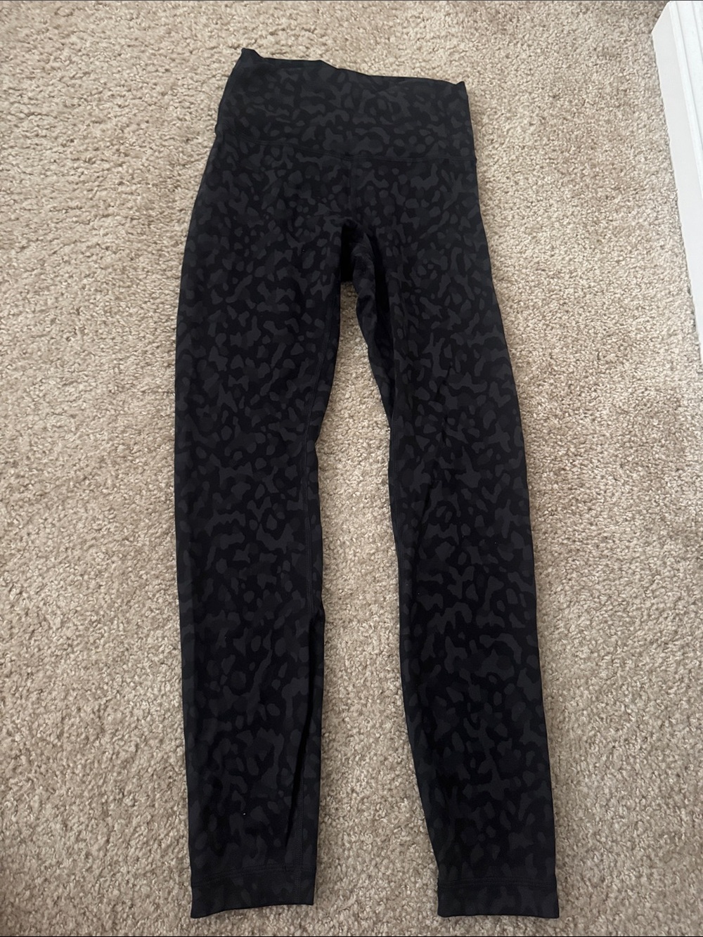 Lululemon Black Leopard Wunder Train 7/8 Leggings